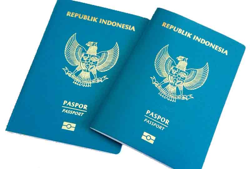 perbedaan paspor umroh dan umum
